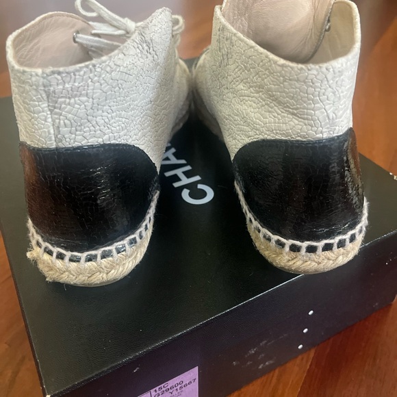 Chanel high top espadrilles two-tone, black and cream - Picture 5 of 9